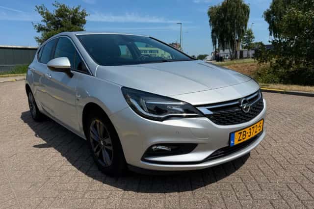 Opel Astra (2019) thumbnail 5
