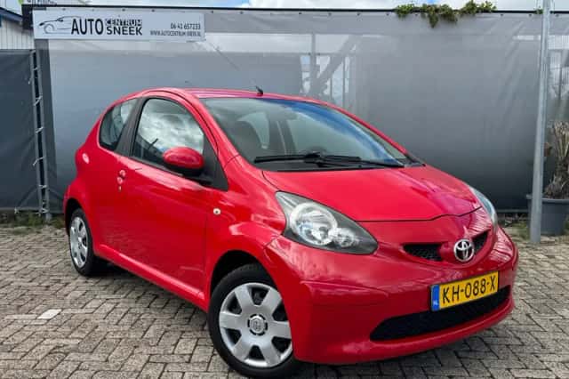 Toyota Aygo (2008) thumbnail 1