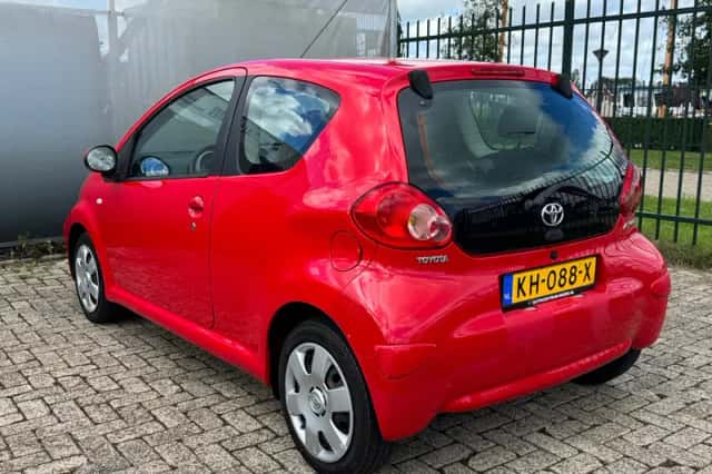 Toyota Aygo (2008) thumbnail 5