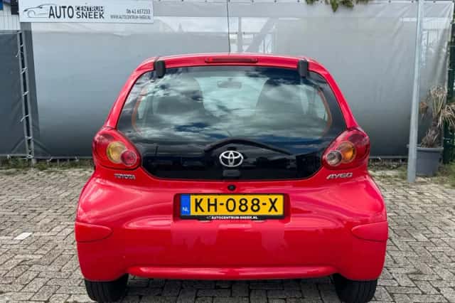 Toyota Aygo (2008) thumbnail 6