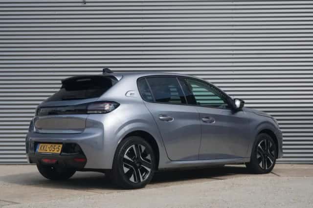Peugeot e-208 (2025) thumbnail 2