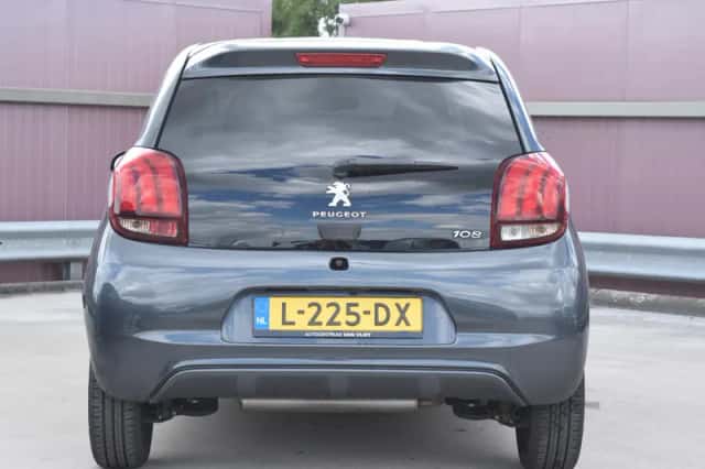Peugeot 108 (2021) thumbnail 5