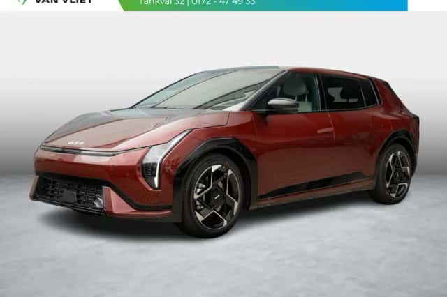 Kia EV4 (2026) thumbnail 1
