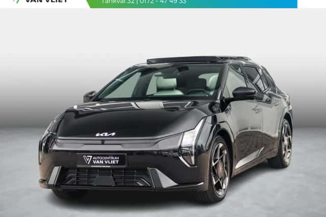 Kia EV4 (2026) thumbnail 1