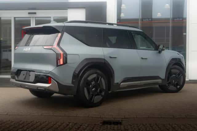 Kia EV9 (2026) thumbnail 6