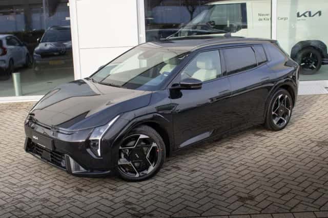 Kia EV4 (2026) thumbnail 2