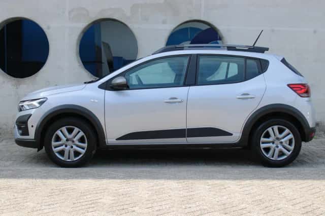 Dacia Sandero (2023) thumbnail 5