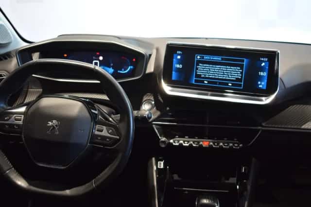 Peugeot 208 (2021) thumbnail 6