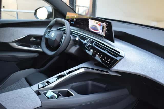 Peugeot e-3008 (2026) thumbnail 4