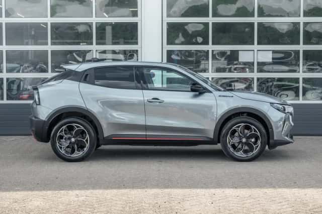 Alfa Romeo Junior (2026) thumbnail 6