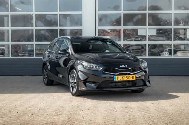 Kia Ceed (2025) thumbnail 3