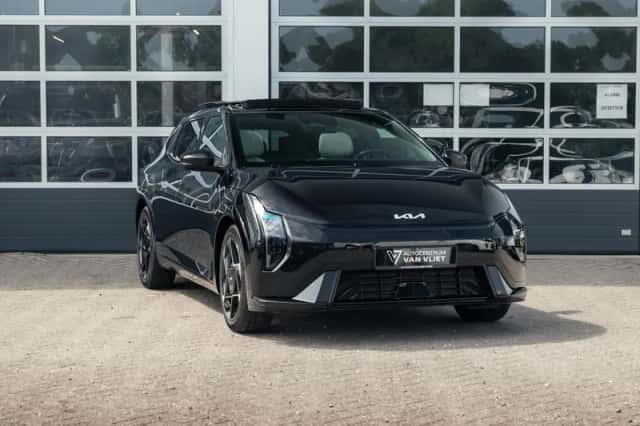 Kia EV4 (2026) thumbnail 3