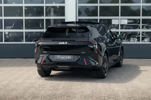 Kia EV4 (2026) thumbnail 5