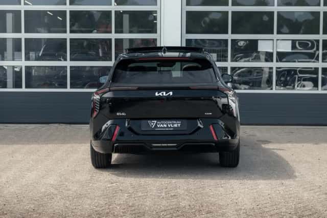 Kia EV4 (2026) thumbnail 6