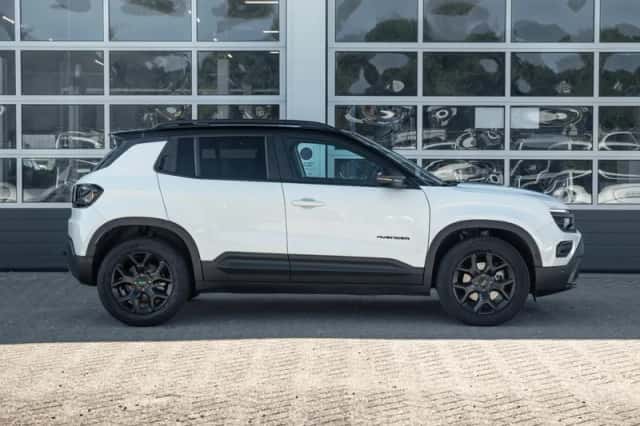 Jeep Avenger (2025) thumbnail 4