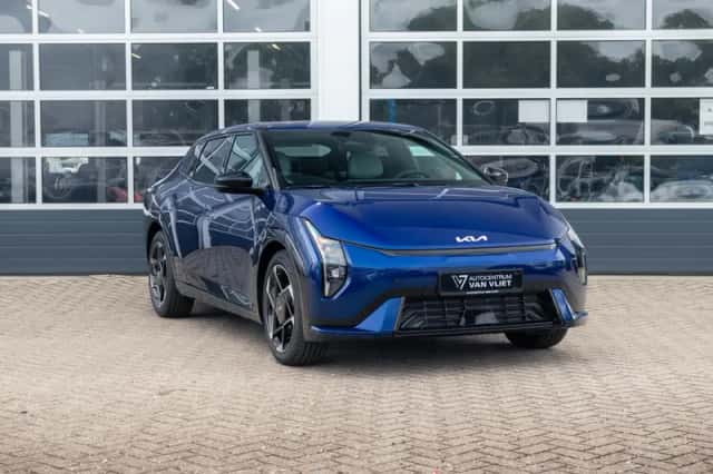 Kia EV4 (2026) thumbnail 3