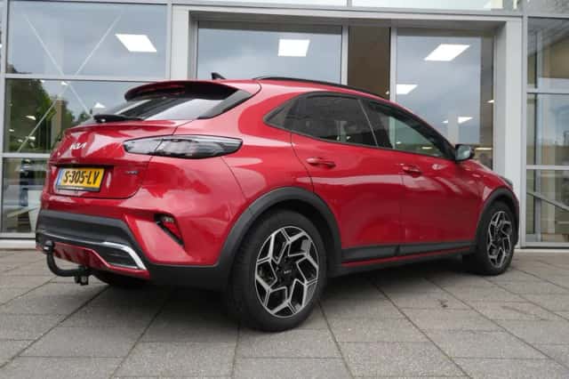 Kia XCeed (2023) thumbnail 4