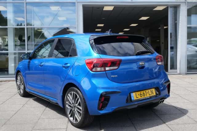 Kia Rio (2021) thumbnail 6