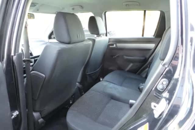 Suzuki Swift (2007) thumbnail 6