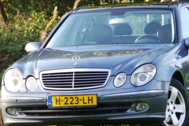 Mercedes-Benz E-Klasse (2005) thumbnail 5