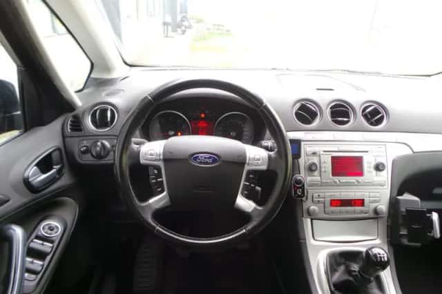 Ford S-Max (2007) thumbnail 2
