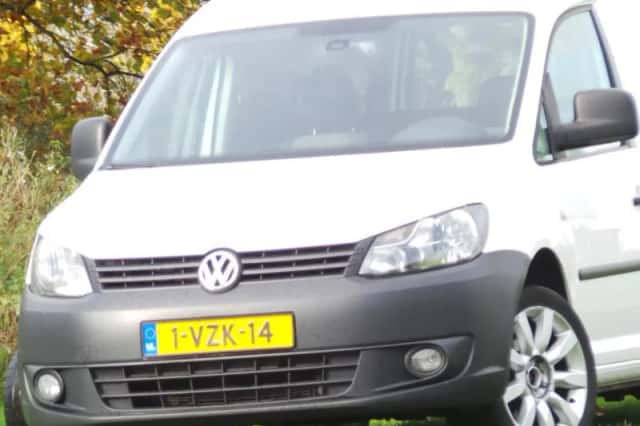 Volkswagen Caddy (2012) thumbnail 4