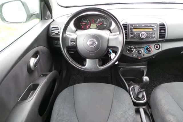 Nissan Micra (2010) thumbnail 2