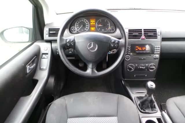 Mercedes-Benz A-Klasse (2008) thumbnail 2