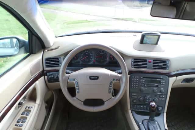 Volvo S80 (2000) thumbnail 2