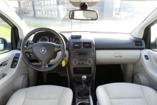 Mercedes-Benz A-Klasse (2009) thumbnail 5