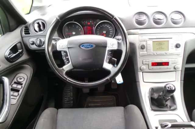Ford S-Max (2007) thumbnail 2