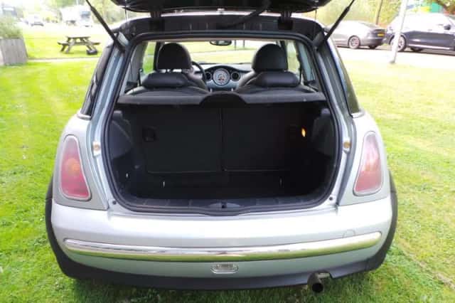 MINI Cooper (2003) thumbnail 6