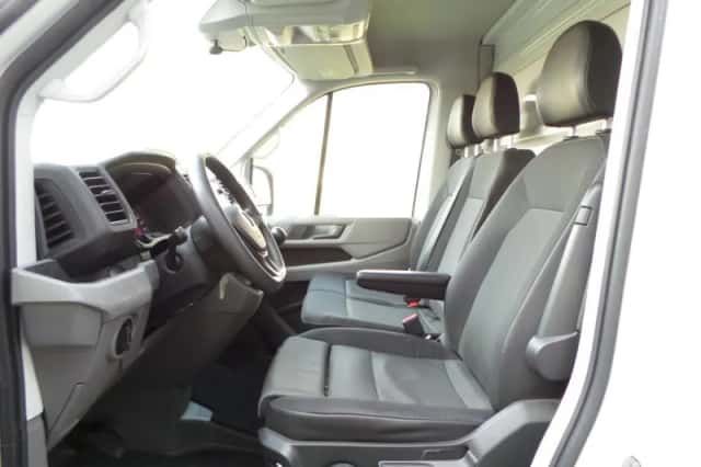 Volkswagen Crafter (2021) thumbnail 3