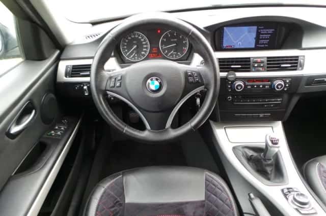 BMW 3-Serie (2009) thumbnail 2