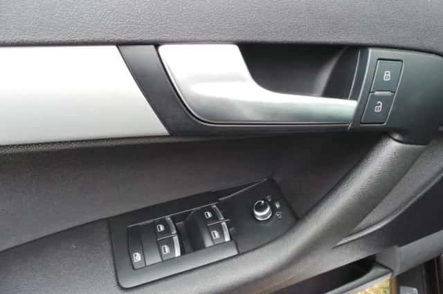 Audi A3 (2010) thumbnail 6