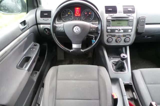 Volkswagen Golf (2008) thumbnail 2