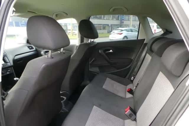 Volkswagen Polo (2011) thumbnail 6