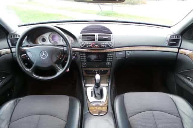 Mercedes-Benz E-Klasse (2004) thumbnail 2