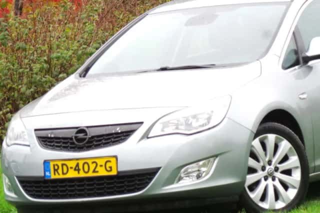 Opel Astra (2010) thumbnail 5