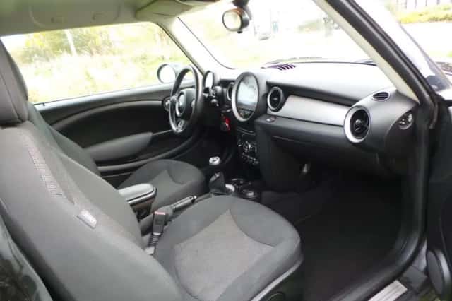 MINI One (2010) thumbnail 2
