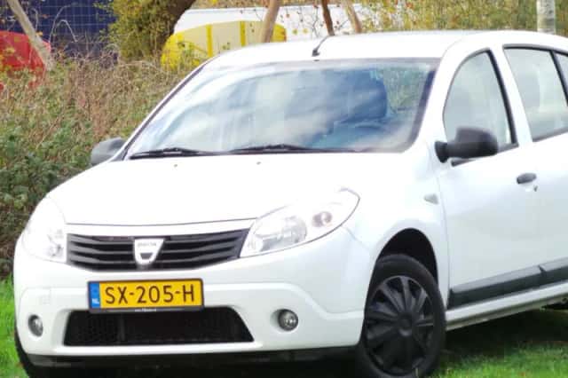 Dacia Sandero (2012) thumbnail 4