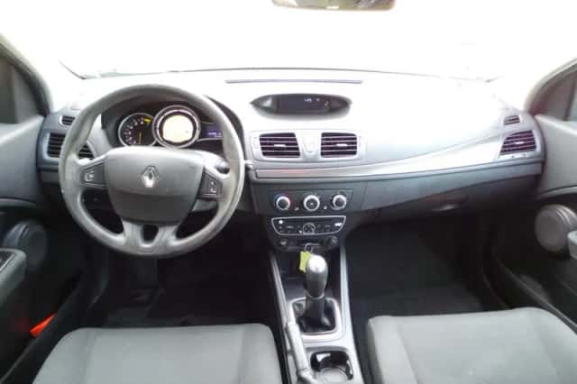 Renault Mégane (2009) thumbnail 2