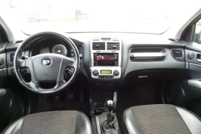 Kia Sportage (2006) thumbnail 2
