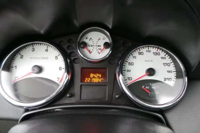 Peugeot 207 (2008) thumbnail 3