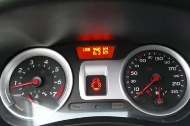 Renault Clio (2007) thumbnail 3