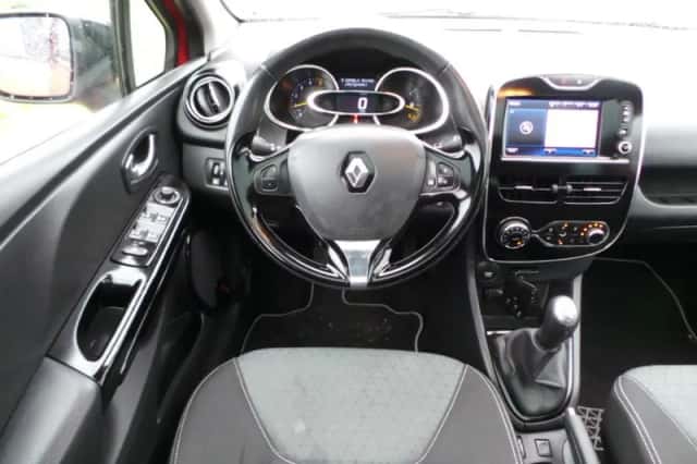 Renault Clio (2013) thumbnail 2