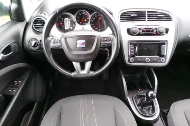 SEAT Altea XL (2012) thumbnail 2