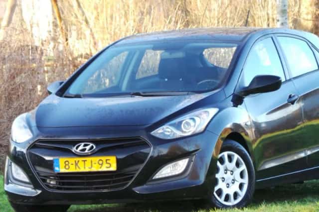 Hyundai i30 (2012) thumbnail 4