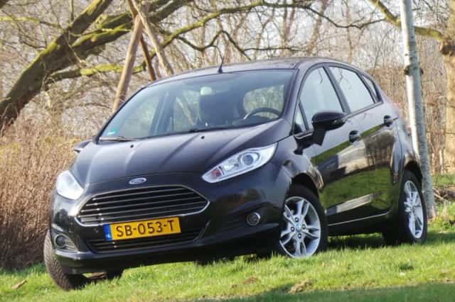 Ford Fiesta (2015) thumbnail 1