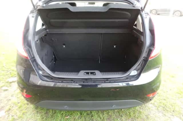 Ford Fiesta (2015) thumbnail 5